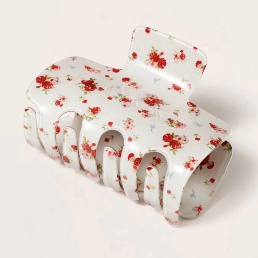 Claw Clip - Parke x Target floral IN HAND SHIPS Today